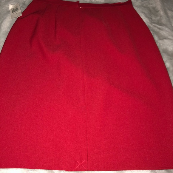 *NWT* Rafaella Skirt Red Straight High Waist - Picture 2 of 12